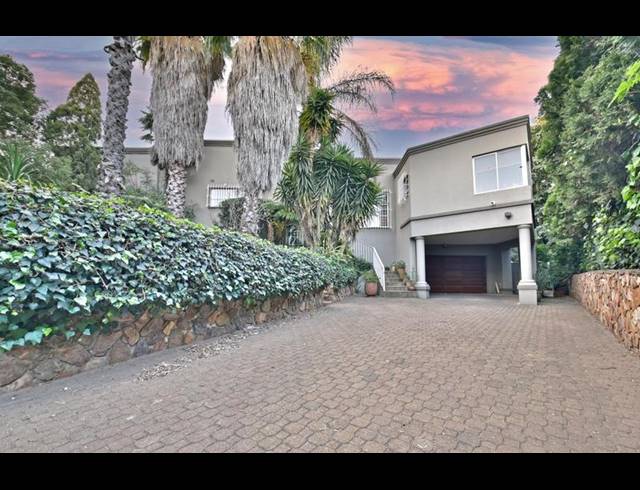 4 BEDROOM HOUSE FOR SALE IN NORTHCLIFF